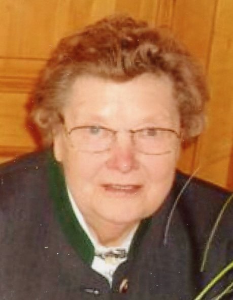 Porträt von Josefa Scheer