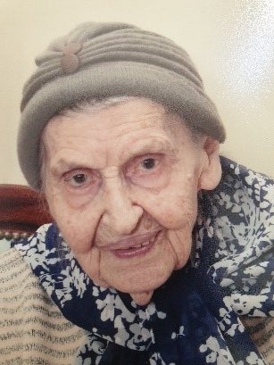 Porträt von Anna Höller