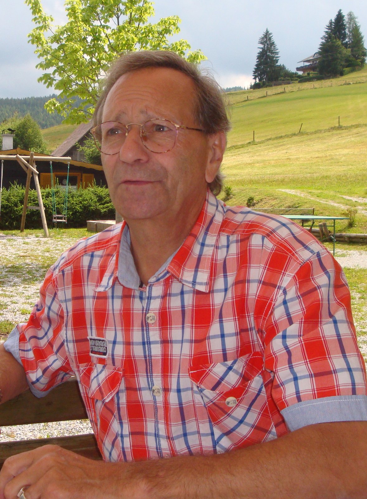 Porträt von Heinz Ofner
