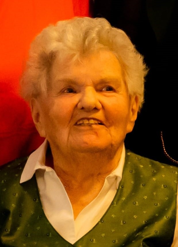 Porträt von Anna Jöbstl