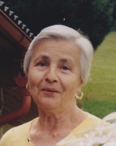 Porträt von Johanna Arzberger