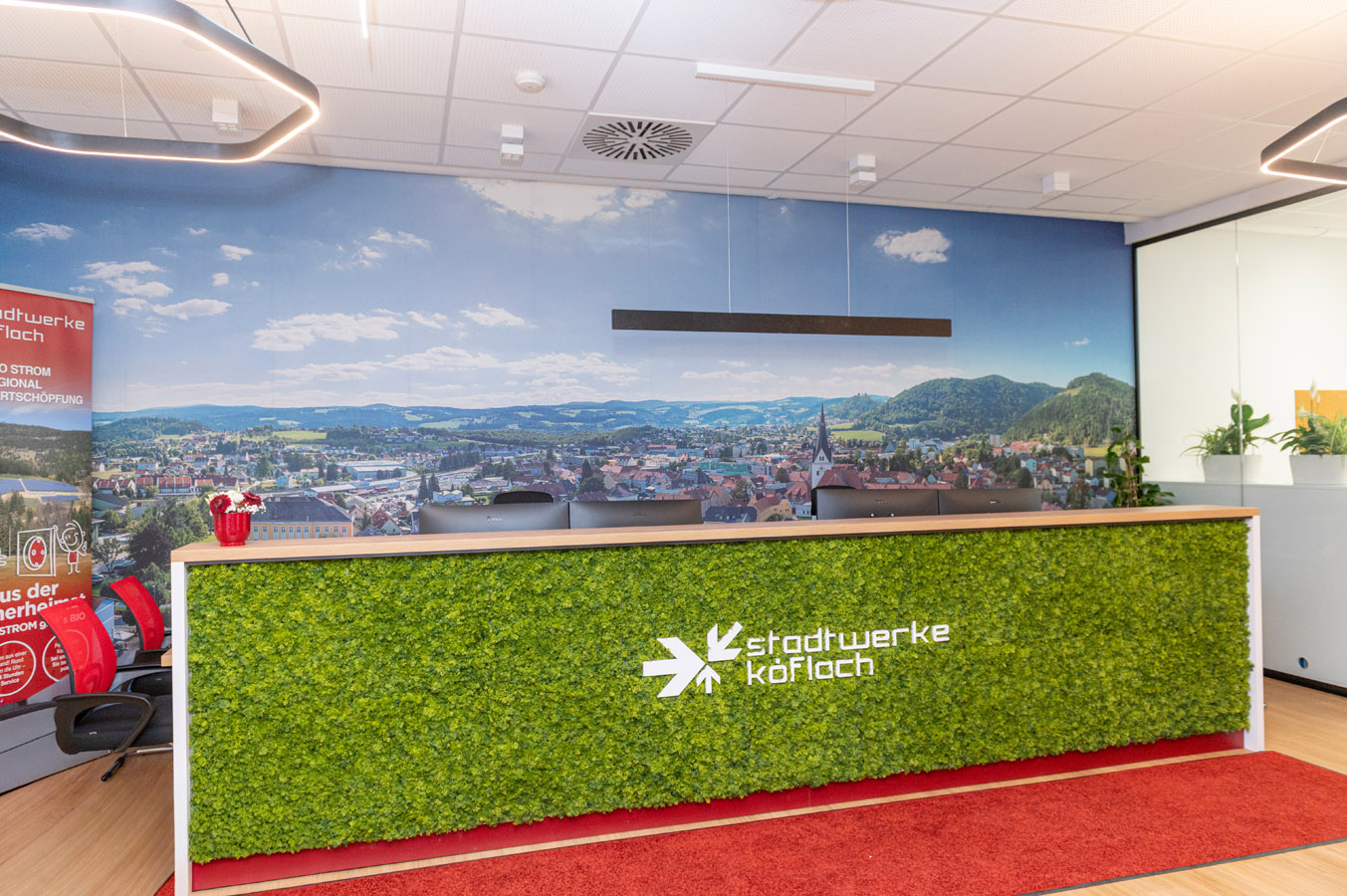 Empfangstheke im neuen Kundencenter Stadtwerke Köflach
